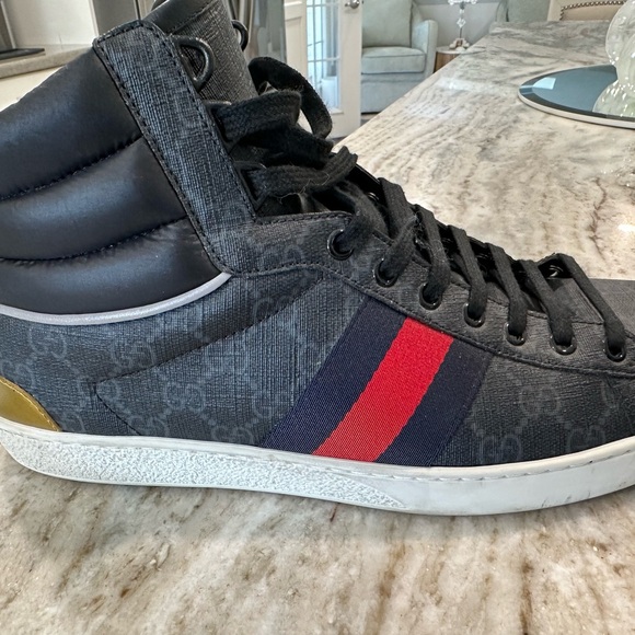 Authentic Gucci mens canvas GG high sneakers. Excellent condition. size 11.5. - Picture 4 of 14